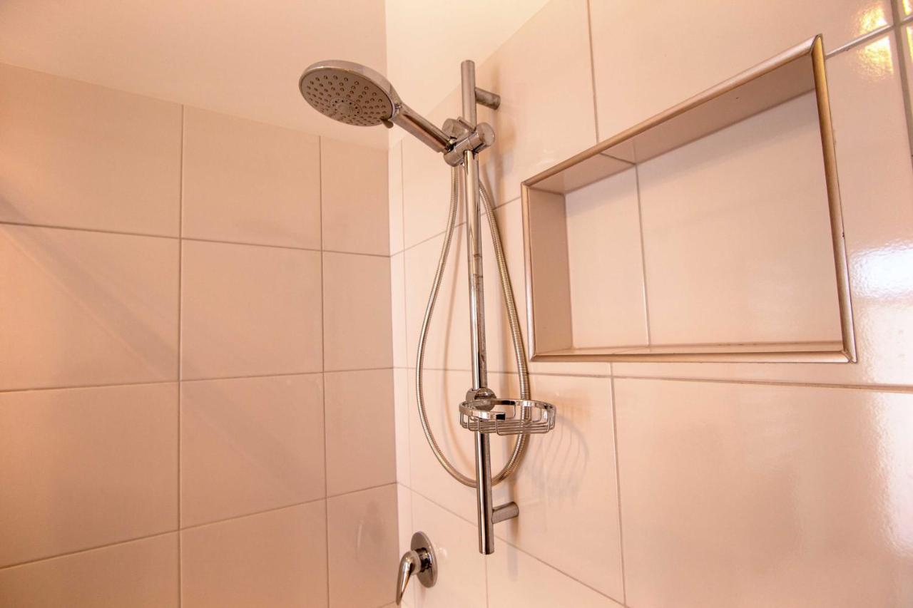 Coorong Island Retreat - Farm Stay At Pet Friendly Property Meningie Exterior foto