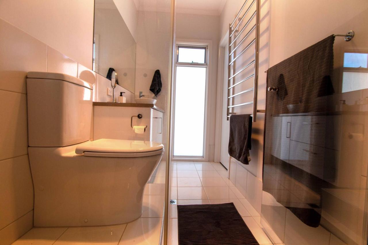 Coorong Island Retreat - Farm Stay At Pet Friendly Property Meningie Exterior foto