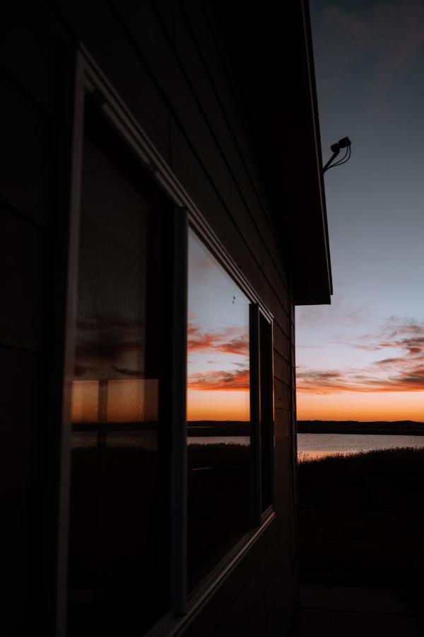 Coorong Island Retreat - Farm Stay At Pet Friendly Property Meningie Exterior foto