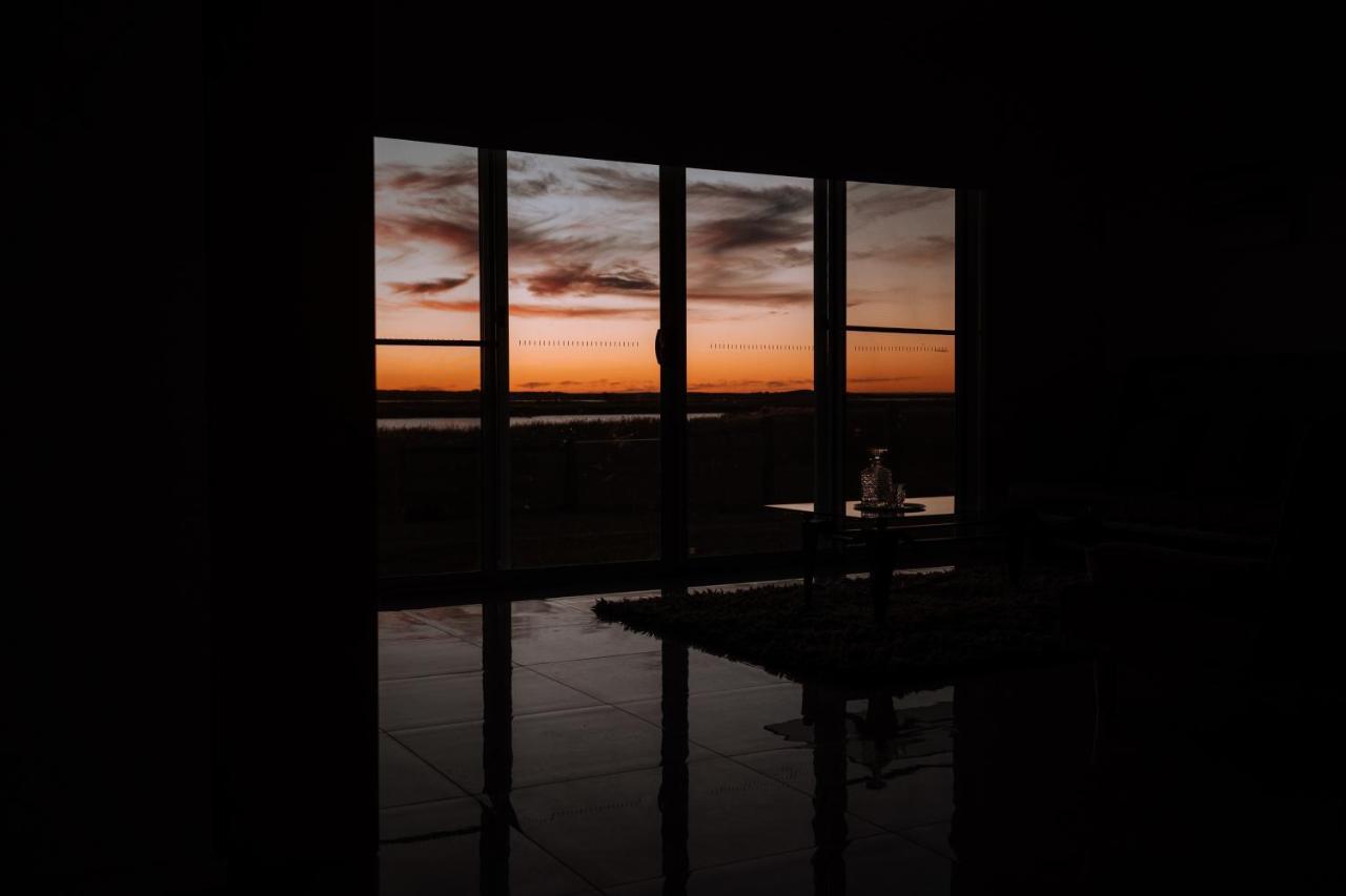 Coorong Island Retreat - Farm Stay At Pet Friendly Property Meningie Exterior foto